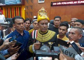 Ketua DPRA Saiful Bahri alias Pon Yahya. FOTO/RMOLAceh/Fauzan