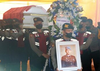 Lho, Pengacara Istri Ferdy Sambo Tak Terima Brigadir J Dimakamkan secara Kedinasan karena Terlapor Dugaan Perbuatan Tercela