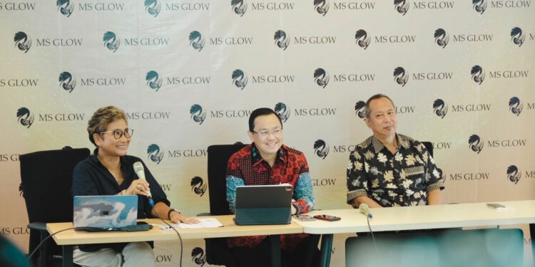 Ⓒ Hak cipta foto di atas dikembalikan sesungguhnya kepada sang pemilik foto Ⓒ Hak cipta foto di atas dikembalikan sesungguhnya kepada pemilik foto