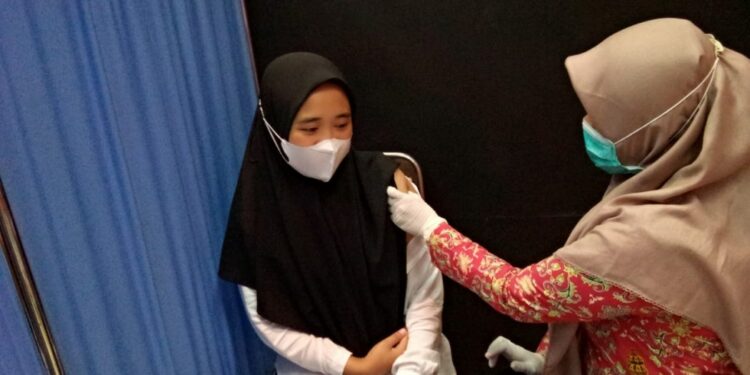 Vaksinasi Massal Covid-19 Pemerintah Aceh Kini Capai 101.382