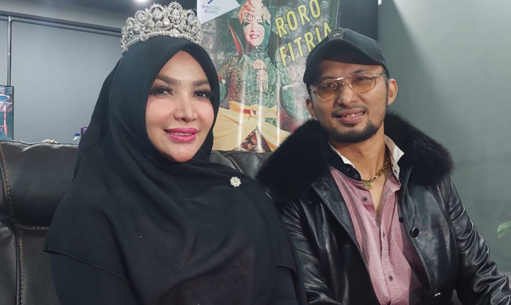Roro Fitia gugat cerai suami. (Ari/tabloidbintang.com)