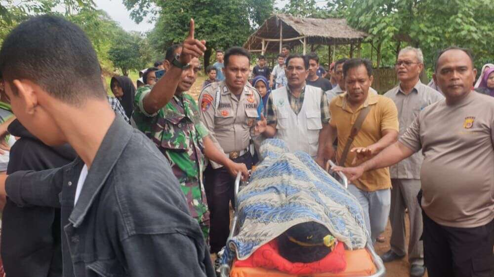 Ⓒ Hak cipta foto di atas dikembalikan sesungguhnya kepada sang pemilik foto Ⓒ Hak cipta foto di atas dikembalikan sesungguhnya kepada pemilik foto