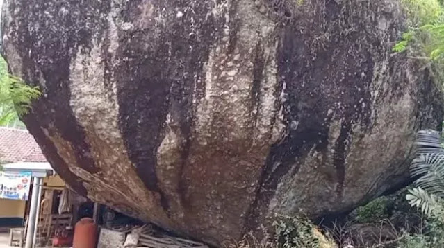 Ⓒ Hak cipta foto di atas dikembalikan sesungguhnya kepada sang pemilik foto Ⓒ Hak cipta foto di atas dikembalikan sesungguhnya kepada pemilik foto