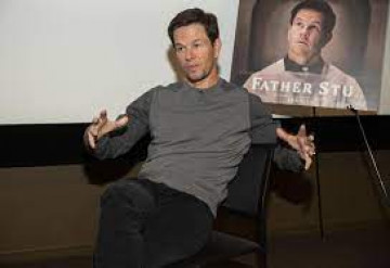 Trending Netflix! Kisah Inspiratif Father Stu, Mark Wahlberg Jatuh Bangun Hadapi Hidup