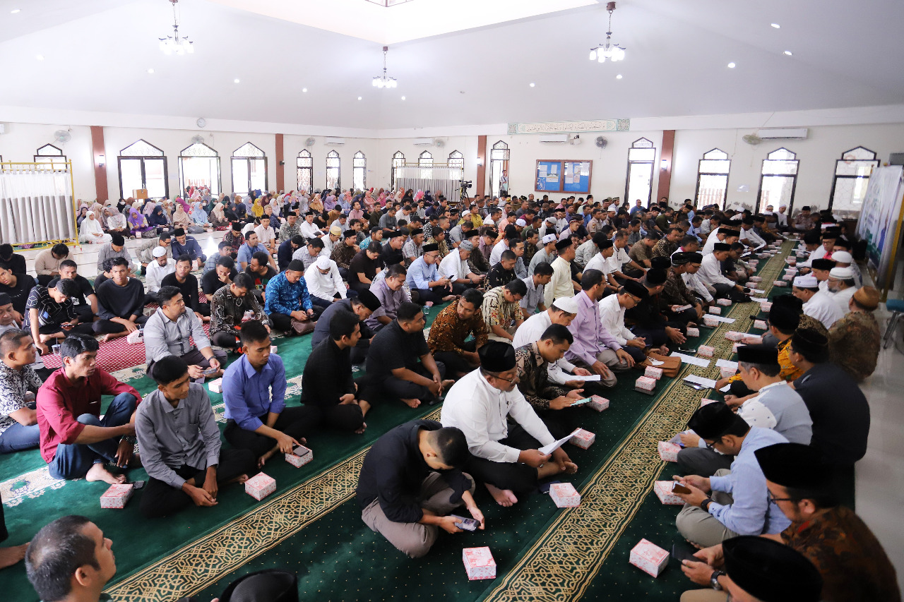 Ⓒ Hak cipta foto di atas dikembalikan sesungguhnya kepada sang pemilik foto Ⓒ Hak cipta foto di atas dikembalikan sesungguhnya kepada pemilik foto