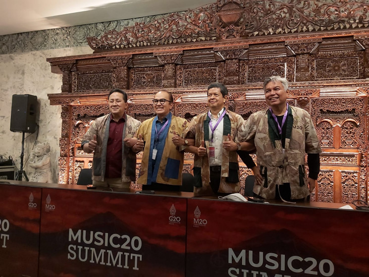 Triawan Munaf, Helmy Yahya, Ireng Maulana dan ,