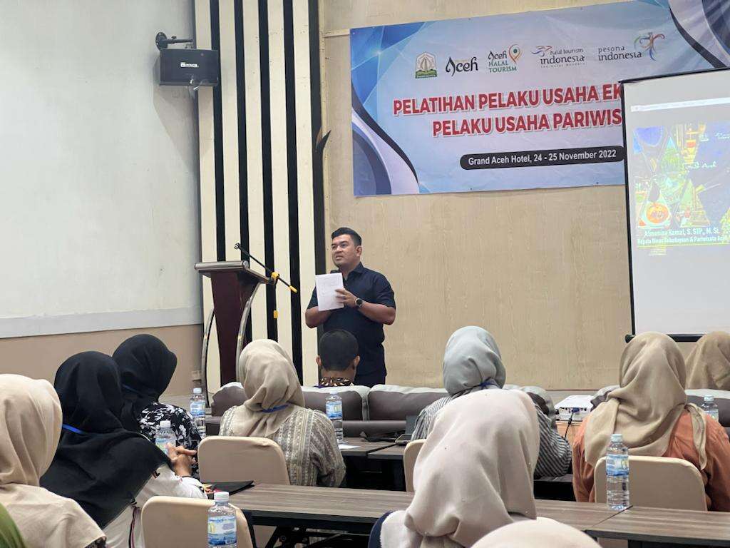 Kepala Dinas Kebudayaan dan Pariwisata (Disbudpar) Aceh, Almuniza Kamal. FOTO/Dok. Disbudpar Aceh