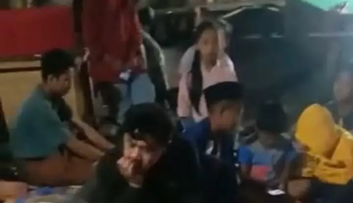 Ⓒ Hak cipta foto di atas dikembalikan sesungguhnya kepada sang pemilik foto Ⓒ Hak cipta foto di atas dikembalikan sesungguhnya kepada pemilik foto