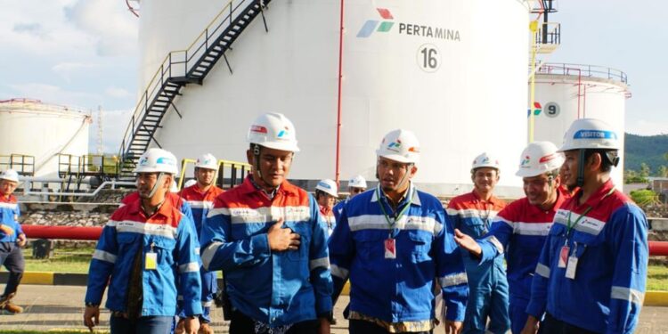 Ⓒ Hak cipta foto di atas dikembalikan sesungguhnya kepada sang pemilik foto Ⓒ Hak cipta foto di atas dikembalikan sesungguhnya kepada pemilik foto