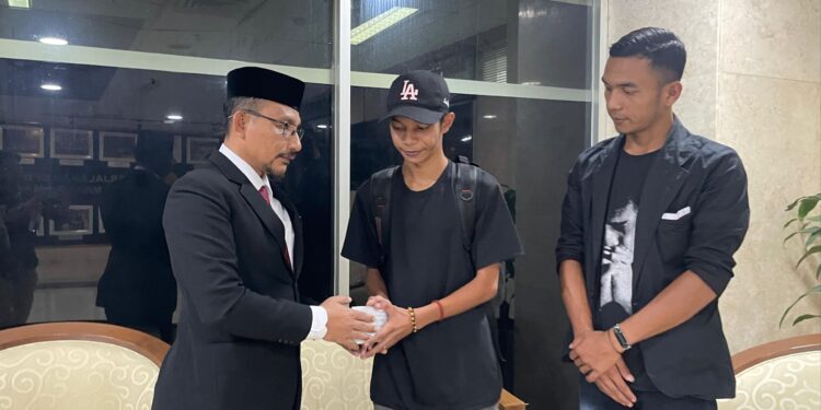 Ⓒ Hak cipta foto di atas dikembalikan sesungguhnya kepada pemilik foto