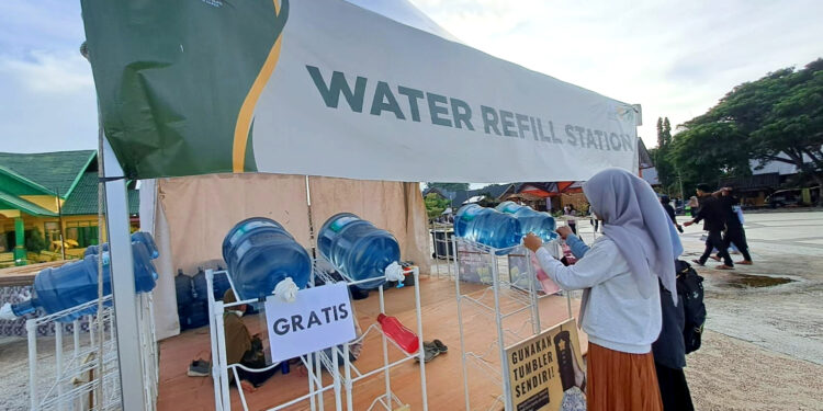 Ⓒ Hak cipta foto di atas dikembalikan sesungguhnya kepada sang pemilik foto Ⓒ Hak cipta foto di atas dikembalikan sesungguhnya kepada pemilik foto