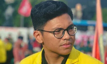 Temui Ibunya yang Terguncang Setelah Diintimidasi Aparat Berseragam, Ketua BEM UI Melki Sedek Huang Dapatkan Pesan Ini dari Orang Tua