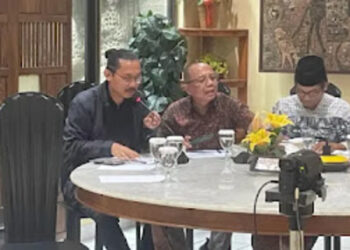 Ketua Perhimpunan Bantuan Hukum Indonesia (PBHI) Julius Ibrani menyebutkan bahwa Prabowo Subianto tak pantas diberi anugerah Jenderal Kehormatan. FOTO/Net. Ⓒ Hak cipta foto di atas dikembalikan sesungguhnya kepada pemilik foto