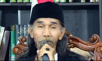 Sosok Abuya Ghufron Al-Bantani disapa Abuya Mama Ghufron. FOTO/Tangkapan Layar. Ⓒ Hak cipta foto di atas dikembalikan sesungguhnya kepada pemilik foto