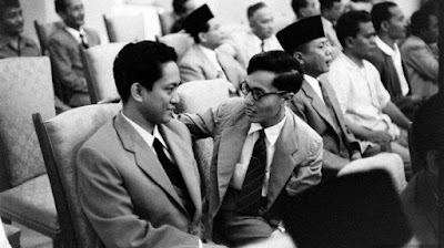 Ⓒ Hak cipta foto di atas dikembalikan sesungguhnya kepada sang pemilik foto Ⓒ Hak cipta foto di atas dikembalikan sesungguhnya kepada pemilik foto