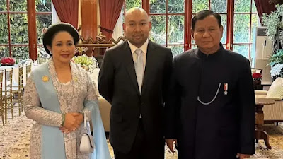 Posisi Ibu Negara Disorot usai Pelantikan Prabowo, Cerai dengan Titiek Soeharto. Foto Titiek Soeharto (kiri), Didit Prabowo (tengah) dan Prabowo Subianto (kanan). FOTO/Net. Ⓒ Hak cipta foto di atas dikembalikan sesungguhnya kepada pemilik foto