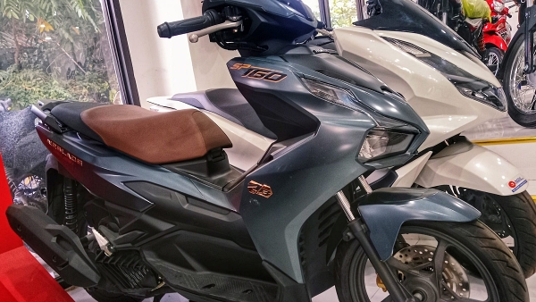 Honda Luncurkan New Airblade 160, Siap Saingi Yamaha Aerox 155
