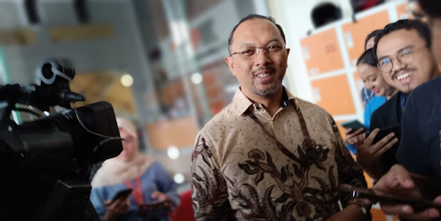 Ⓒ Hak cipta foto di atas dikembalikan sesungguhnya kepada sang pemilik foto Ⓒ Hak cipta foto di atas dikembalikan sesungguhnya kepada pemilik foto