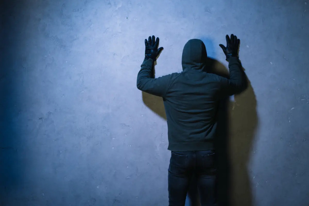 Ilustrasi Kejahatan. FOTO/Dok. Kumparan. Ⓒ Hak cipta foto di atas dikembalikan sesungguhnya kepada pemilik foto