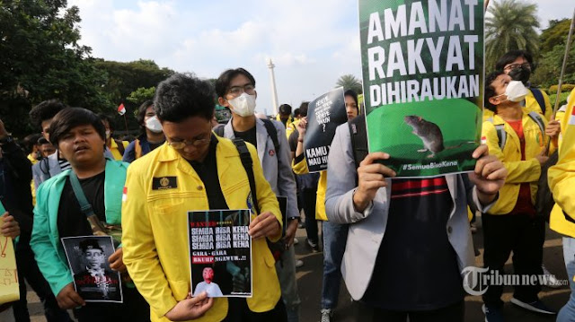 Aksi Unjuk Rasa 'Indonesia Gelap' di Depan Istana, Berikut Lima Tuntutan Mahasiswa