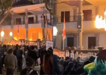 Demo Tolak RUU TNI Memanas di Kota Malang, Seruan Revolusi Menggema hingga Gedung DPRD Membara