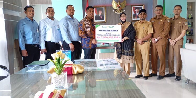 Ⓒ Hak cipta foto di atas dikembalikan sesungguhnya kepada sang pemilik foto Ⓒ Hak cipta foto di atas dikembalikan sesungguhnya kepada pemilik foto