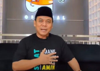 Pendakwah Sugi Nur Raharja alias Gus Nur akhirnya menghirup udara segar usai bebas bersyarat dari hukuman penjara. FOTO/Net. Ⓒ Hak cipta foto di atas dikembalikan sesungguhnya kepada pemilik foto