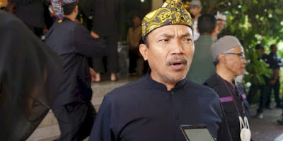 Ⓒ Hak cipta foto di atas dikembalikan sesungguhnya kepada sang pemilik foto Ⓒ Hak cipta foto di atas dikembalikan sesungguhnya kepada pemilik foto