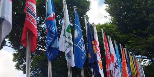 Ⓒ Hak cipta foto di atas dikembalikan sesungguhnya kepada sang pemilik foto Ⓒ Hak cipta foto di atas dikembalikan sesungguhnya kepada pemilik foto