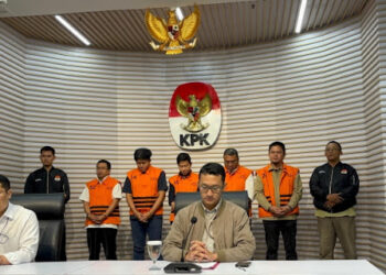 Komisi Pemberantasan Korupsi (KPK) resmi menetapkan Bupati Kolaka Timur (Koltim), Abdul Azis bersama empat orang lainnya sebagai tersangka kasus dugaan tindak pidana korupsi pembangunan RSUD di Kolaka Timur. FOTO/Net. Ⓒ Hak cipta foto di atas dikembalikan sesungguhnya kepada pemilik foto