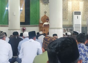 Pelaksanaan ibadah shalat Jumat di Masjid Babul Maghfirah, Gampong Tanjong Seulamat, Kecamatan Darussalam, Aceh Besar