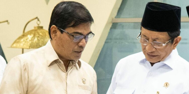 Ⓒ Hak cipta foto di atas dikembalikan sesungguhnya kepada sang pemilik foto Ⓒ Hak cipta foto di atas dikembalikan sesungguhnya kepada pemilik foto