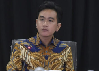 Roy Suryo: Orang Waras Pasti Ragukan Ijazah Gibran