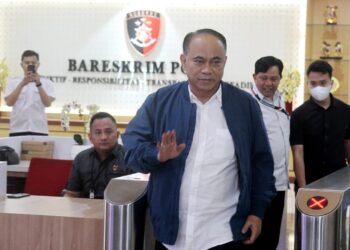 Menteri Koperasi dan UKM, Budi Arie Setiadi saat selesai diperiksa Penyidik Bareskrim Polri. FOTO/Dok. Akhera untuk Harian Aceh Indonesia. Ⓒ Hak cipta foto di atas dikembalikan sesungguhnya kepada pemilik foto