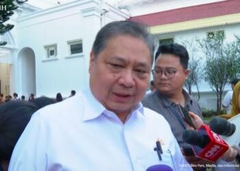 Menteri Koordinator (Menko) Bidang Perekonomian Airlangga Hartarto merespons 17+8 tuntutan rakyat yang telah diserahkan ke DPR pada Kamis (4/9/2025) kemarin oleh aktivis dan influencer. FOTO/Net. Ⓒ Hak cipta foto di atas dikembalikan sesungguhnya kepada pemilik foto