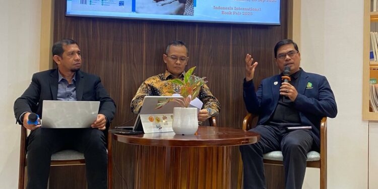 Ⓒ Hak cipta foto di atas dikembalikan sesungguhnya kepada sang pemilik foto Ⓒ Hak cipta foto di atas dikembalikan sesungguhnya kepada pemilik foto