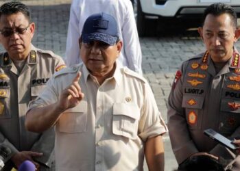 Presiden Prabowo Subianto menegaskan komitmennya untuk membela rakyat dan bersumpah tak akan mundur menghadapi aksi demo yang berakhir ricuh beberapa hari terakhir. FOTO/Net. Ⓒ Hak cipta foto di atas dikembalikan sesungguhnya kepada pemilik foto