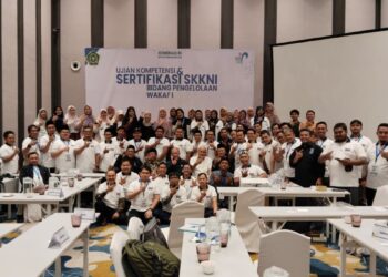 Ⓒ Hak cipta foto di atas dikembalikan sesungguhnya kepada sang pemilik foto Ⓒ Hak cipta foto di atas dikembalikan sesungguhnya kepada pemilik foto