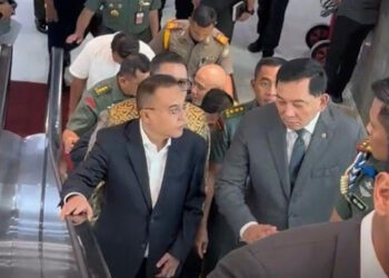 Menteri Pertahanan, Sjafrie Sjamsoeddin (kanan) saat bersama Wakil Ketua DPR RI, Ahmad Sufmi Dasco. FOTO/Net. Ⓒ Hak cipta foto di atas dikembalikan sesungguhnya kepada pemilik foto