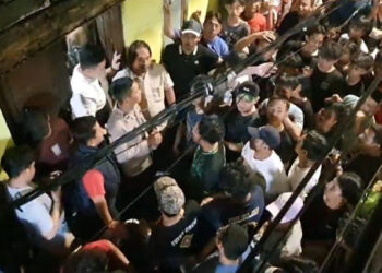 Viral Rumah Aparat Digeruduk Warga Diduga Jebak Anak SMP Bawa Sabu, Polisi Sebut Hoaks