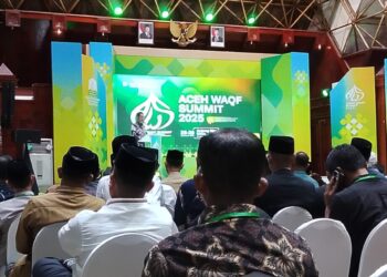 Ⓒ Hak cipta foto di atas dikembalikan sesungguhnya kepada sang pemilik foto Ⓒ Hak cipta foto di atas dikembalikan sesungguhnya kepada pemilik foto