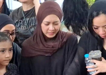 Ⓒ Hak cipta foto di atas dikembalikan sesungguhnya kepada sang pemilik foto Ⓒ Hak cipta foto di atas dikembalikan sesungguhnya kepada pemilik foto