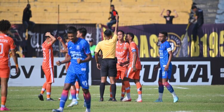 Ⓒ Hak cipta foto di atas dikembalikan sesungguhnya kepada sang pemilik foto Ⓒ Hak cipta foto di atas dikembalikan sesungguhnya kepada pemilik foto