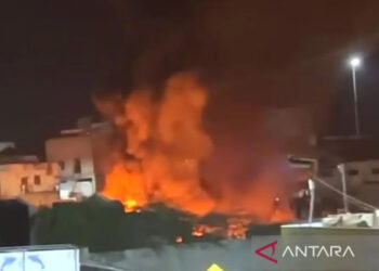 Ⓒ Hak cipta foto di atas dikembalikan sesungguhnya kepada sang pemilik foto Ⓒ Hak cipta foto di atas dikembalikan sesungguhnya kepada pemilik foto