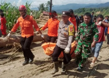 Ⓒ Hak cipta foto di atas dikembalikan sesungguhnya kepada sang pemilik foto Ⓒ Hak cipta foto di atas dikembalikan sesungguhnya kepada pemilik foto