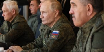 Ⓒ Hak cipta foto di atas dikembalikan sesungguhnya kepada sang pemilik foto Ⓒ Hak cipta foto di atas dikembalikan sesungguhnya kepada pemilik foto