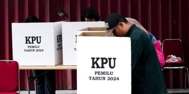 Ⓒ Hak cipta foto di atas dikembalikan sesungguhnya kepada sang pemilik foto Ⓒ Hak cipta foto di atas dikembalikan sesungguhnya kepada pemilik foto