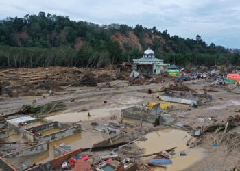 Ⓒ Hak cipta foto di atas dikembalikan sesungguhnya kepada sang pemilik foto Ⓒ Hak cipta foto di atas dikembalikan sesungguhnya kepada pemilik foto