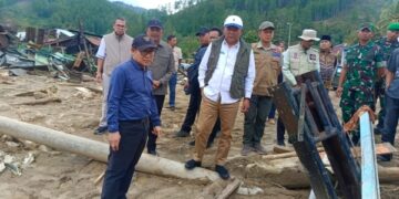 Ⓒ Hak cipta foto di atas dikembalikan sesungguhnya kepada sang pemilik foto Ⓒ Hak cipta foto di atas dikembalikan sesungguhnya kepada pemilik foto