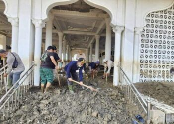 Ⓒ Hak cipta foto di atas dikembalikan sesungguhnya kepada sang pemilik foto Ⓒ Hak cipta foto di atas dikembalikan sesungguhnya kepada pemilik foto